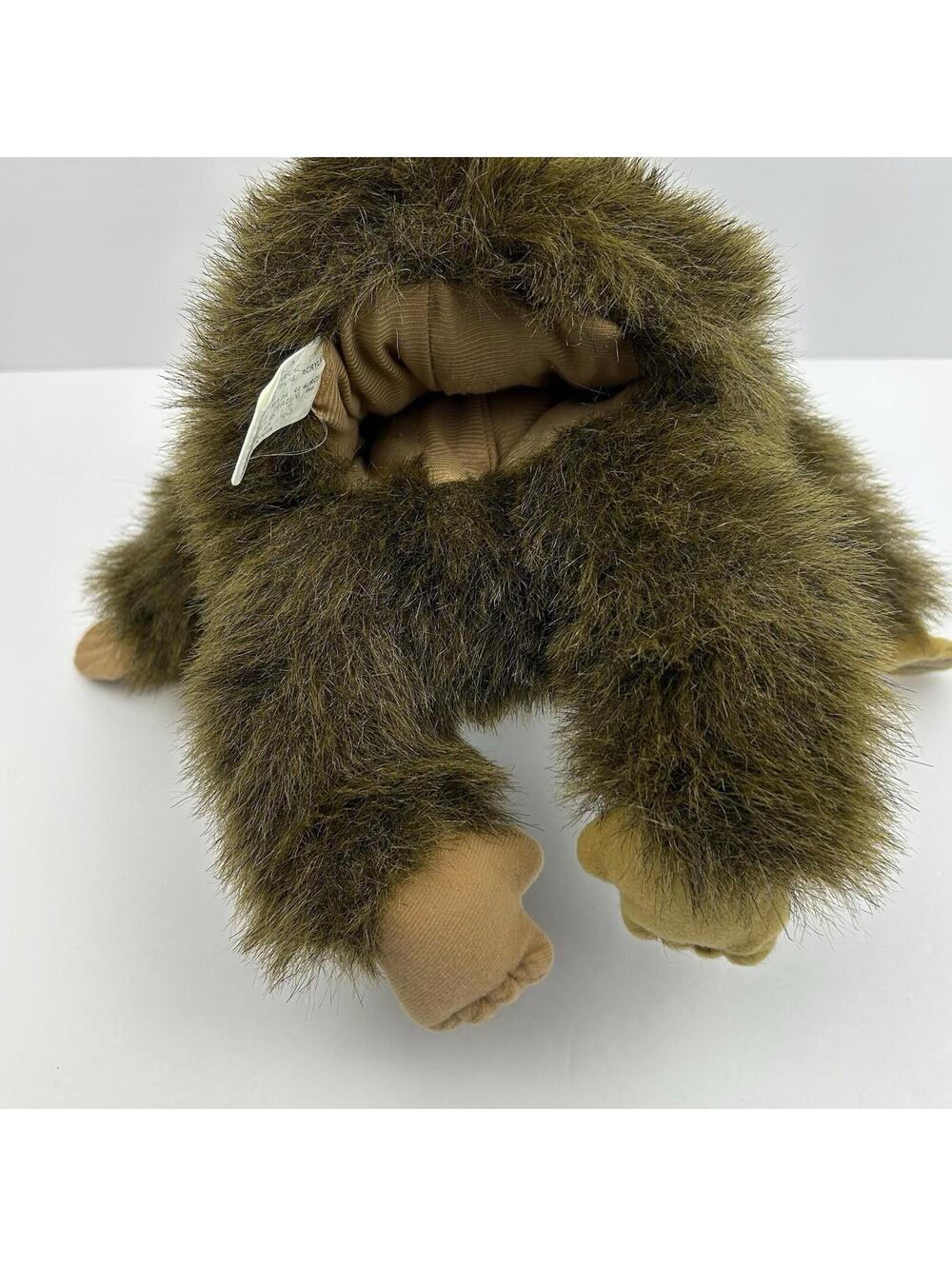 Hosung Realistic Baby Monkey Hand Puppet 1994 Chimp Plush Retro Toy Squeaks A15 - Picture 6 of 13